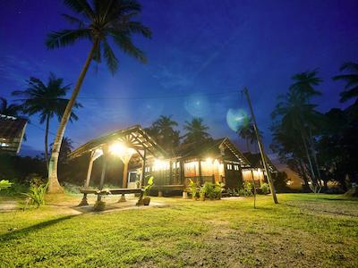 کامپونگ تک سنیک