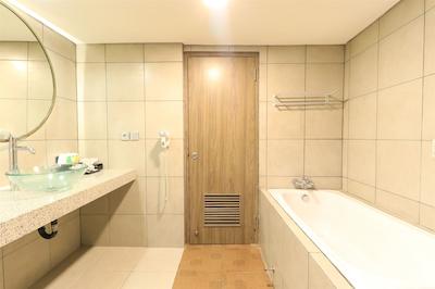 کاسا پادما هتل اند سویتز