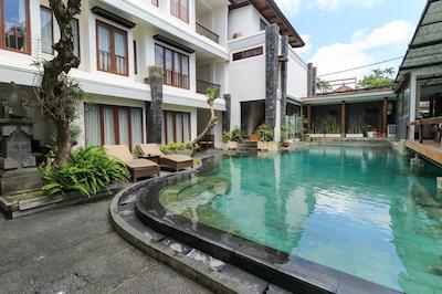 کاسا پادما هتل اند سویتز