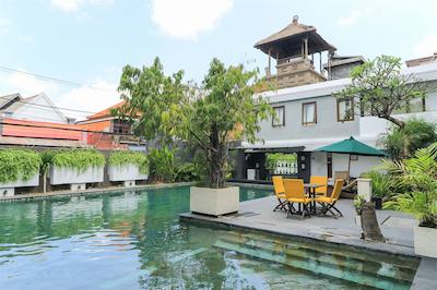 کاسا پادما هتل اند سویتز