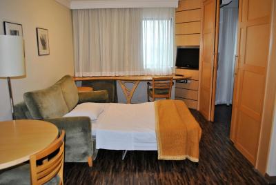 گرین پلاس فلات سرویس اند رسیدنس