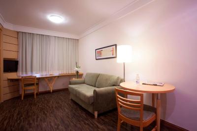 گرین پلاس فلات سرویس اند رسیدنس