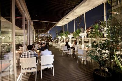 کمانگ ایکن بای آلیلا