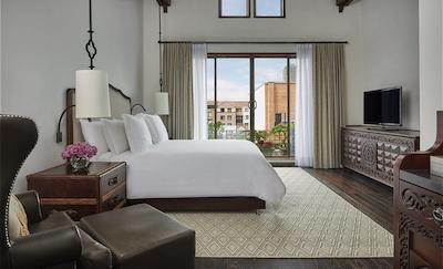 فور اسیسُنز هتل کاسا مدینا بگوت