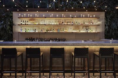 فور اسیسُنز هتل کاسا مدینا بگوت