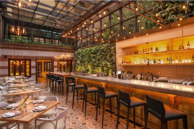 فور اسیسُنز هتل کاسا مدینا بگوت