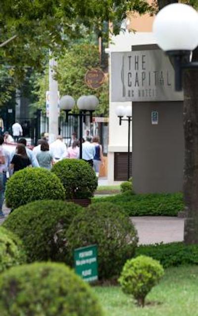 د کاپیتال-ماناجد بای اکسرهتلز