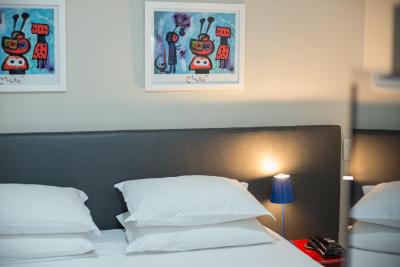 د کاپیتال-ماناجد بای اکسرهتلز