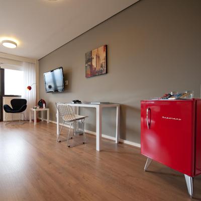 د کاپیتال-ماناجد بای اکسرهتلز