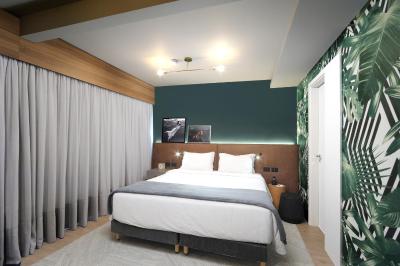 د کاپیتال-ماناجد بای اکسرهتلز