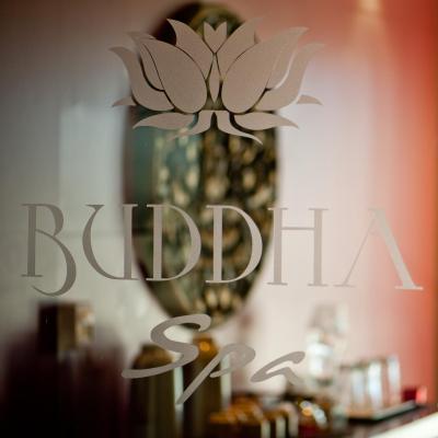 د کاپیتال-ماناجد بای اکسرهتلز