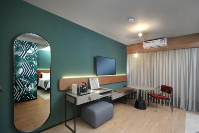 د کاپیتال-ماناجد بای اکسرهتلز