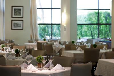 د کاپیتال-ماناجد بای اکسرهتلز