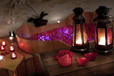 د کاپیتال-ماناجد بای اکسرهتلز