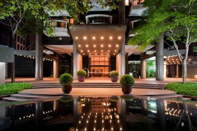 د کاپیتال-ماناجد بای اکسرهتلز