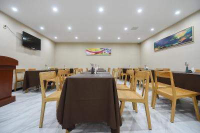 جین جیانگ متروپلو هتل شانگهای هانگچائو ایرپورت هوجونگ رود