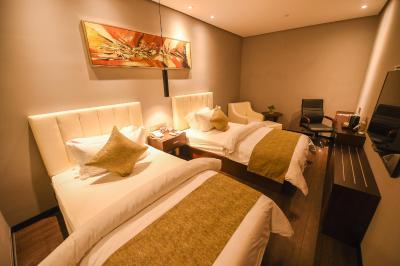 جین جیانگ متروپلو هتل شانگهای هانگچائو ایرپورت هوجونگ رود