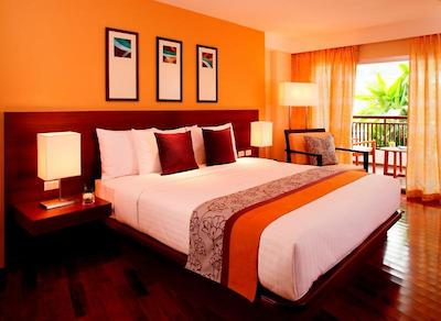 سوئیس اوتل ریزورت پوکت پاتونگ بیچ