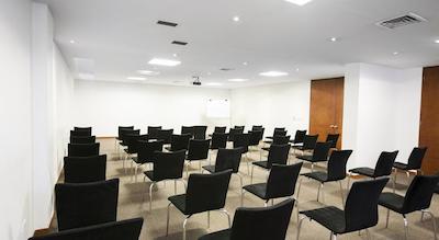 سرکتل ریچمند سویتز هتل