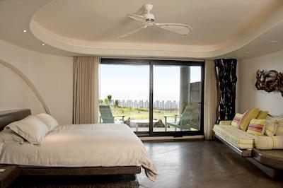 هانگارا اکو ویلیج اند اسپا