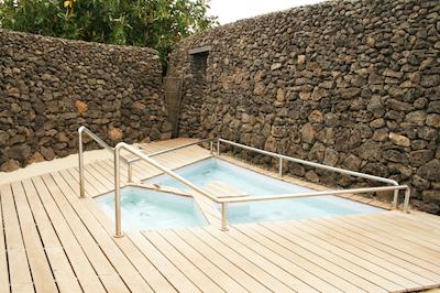 هانگارا اکو ویلیج اند اسپا