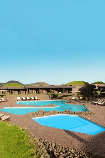 هانگارا اکو ویلیج اند اسپا