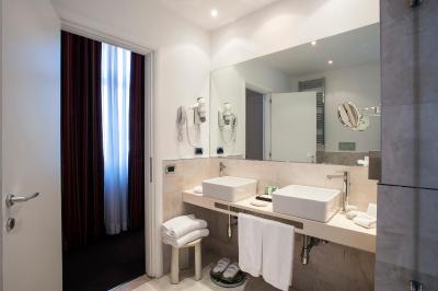 سینا برنینی بریستل