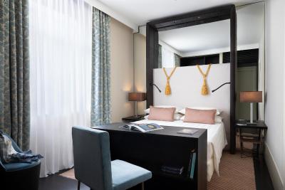 سینا برنینی بریستل