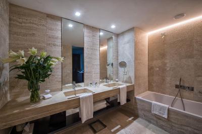 سینا برنینی بریستل