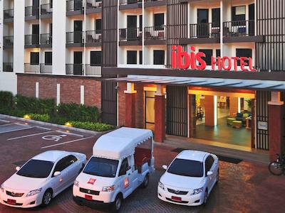 آیبیس پوکت کاتا