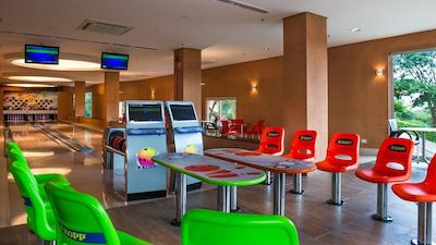 بوربن اتیبیا کنونشن اند اسپا ریزرت