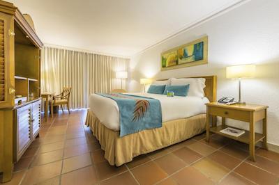 هتل آلمیرانت