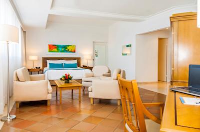 هتل آلمیرانت