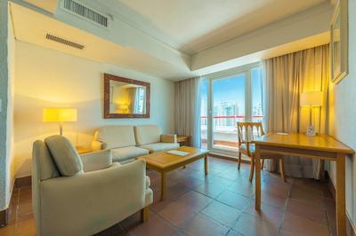 هتل آلمیرانت