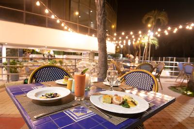 هتل آلمیرانت