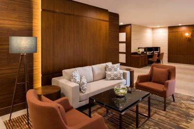 فریزر سوئیتس مسقط