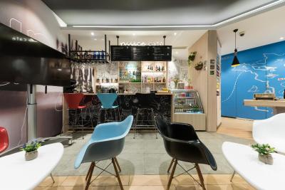 آیبیس شانگهای چانگشو رود هتل