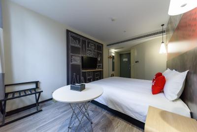 آیبیس شانگهای چانگشو رود هتل