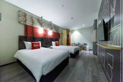 آیبیس شانگهای چانگشو رود هتل