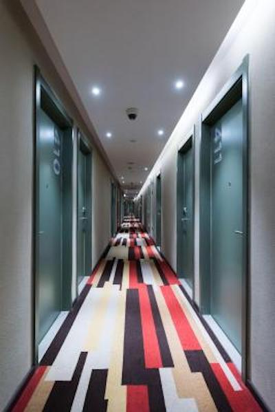 آیبیس شانگهای چانگشو رود هتل