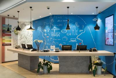 آیبیس شانگهای چانگشو رود هتل