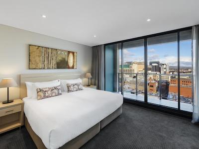 اُاکز هریزنز