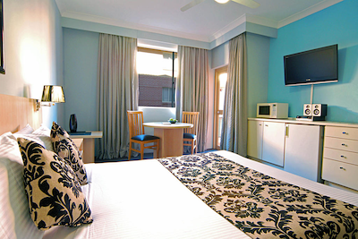 ادارا کمپردون اپارتمنتز (میسندن راد)