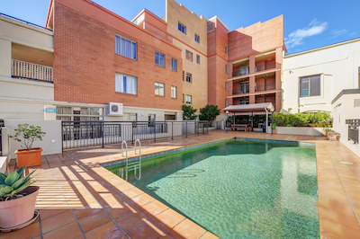 ادارا کمپردون اپارتمنتز (میسندن راد)