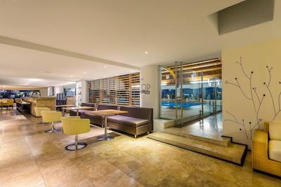 کاسا دان کارلتون هتل اند اسپا