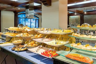 کاسا دان کارلتون هتل اند اسپا