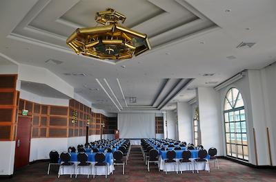 دان کارلتون بوکارامانگا