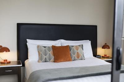 کست اُن کویین