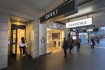 کست اُن کویین