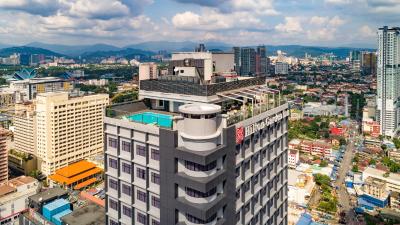 هیلتون گاردن این کوالا لومپور جالان توانکو ابدول راهمان اسود